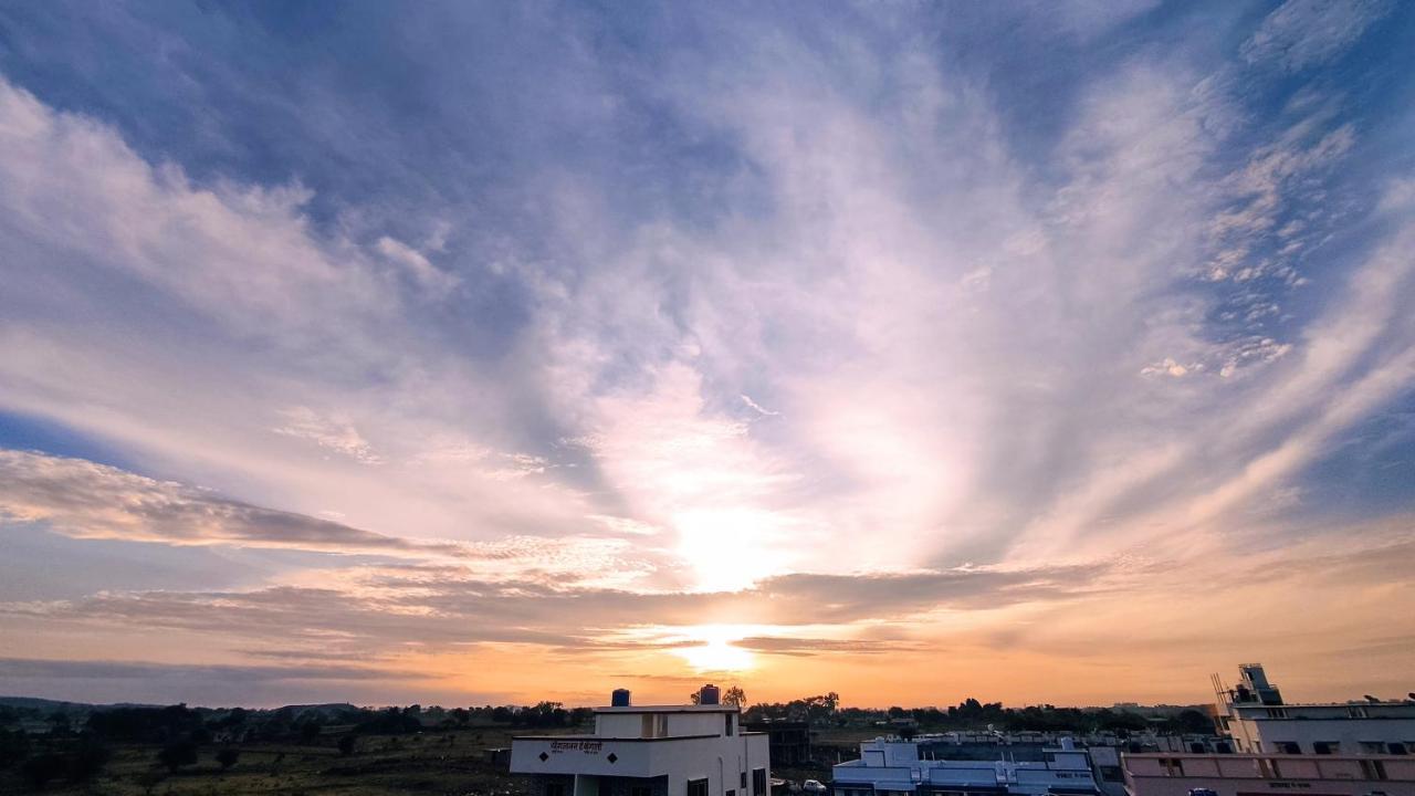 Ambient Home Stay, In Nášik Exteriér fotografie