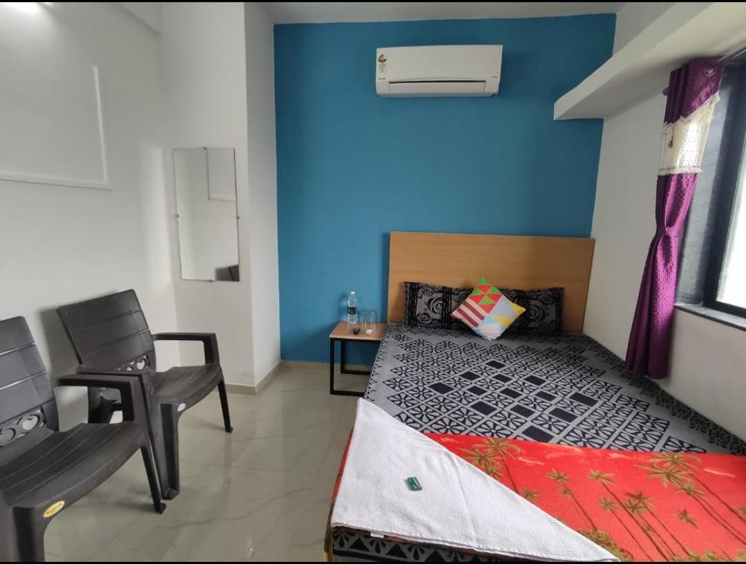 Ambient Home Stay, In Nášik Exteriér fotografie